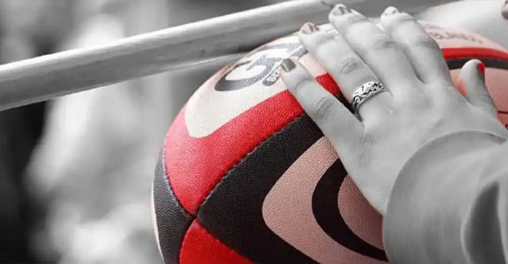 Le rugby au sommet, le foot en détresse